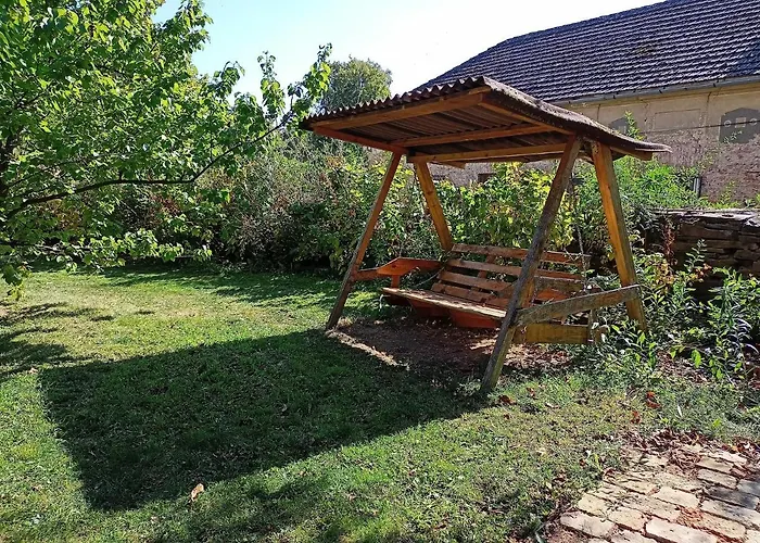 Apartman Bohemica 4 *